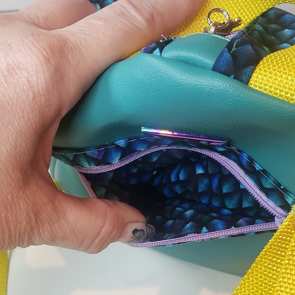 Handmade Mini Backpack - Picture 8 of 9